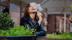 توهمات ابری: چگونه ویپ‌ها جایگزین واقعیت می‌شوند