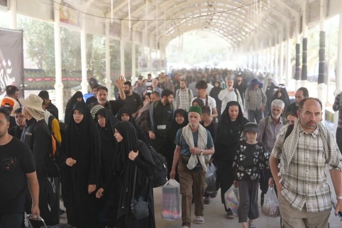 عبور زوار به سهولت وروان از مرز خسروی در جریان است