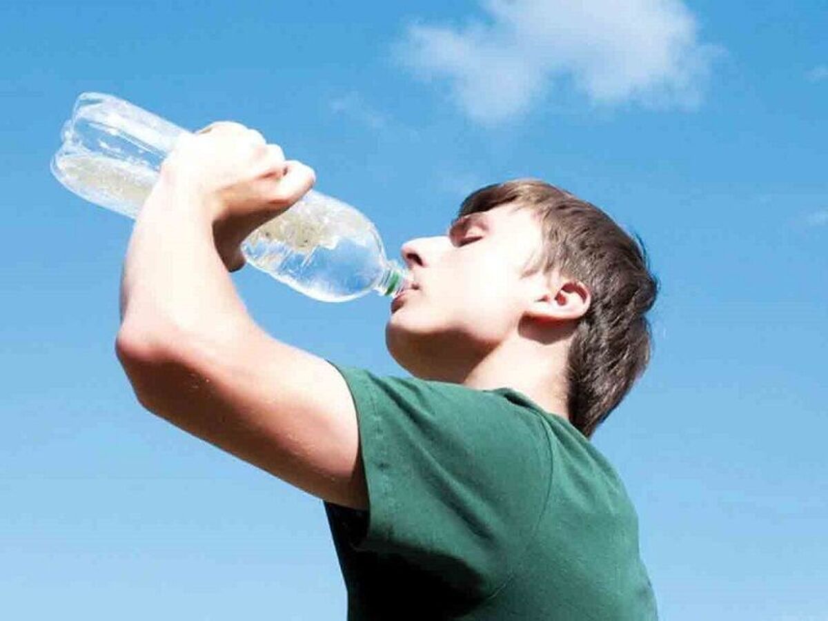 چرا توجه به کم آبی بدن در فصل تابستان اهمیت زیادی دارد؟