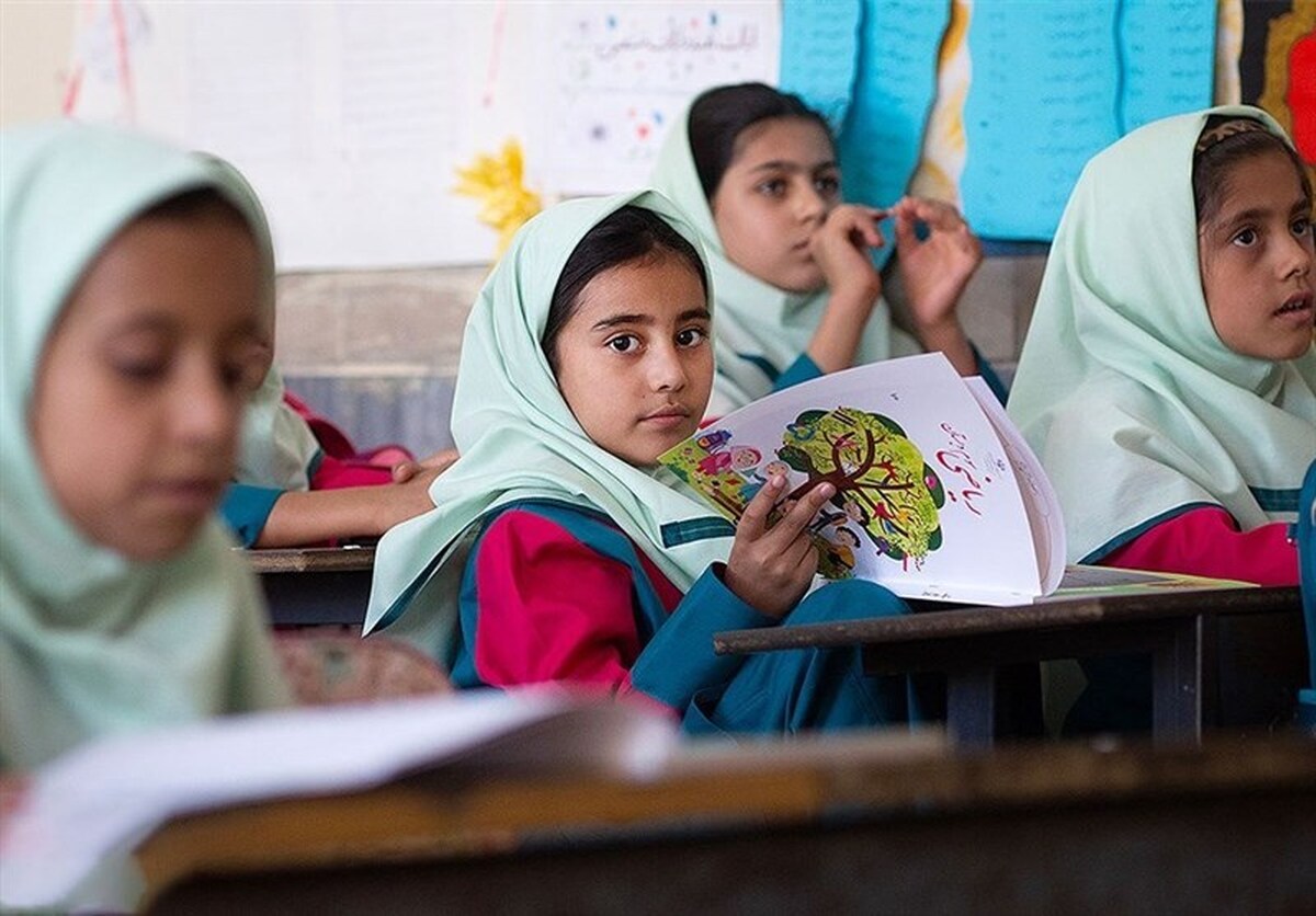 کاهش ثبتنام دانشآموزان ابتدایی؛ هشدار آموزشوپرورش به استانها برای رسیدگی فوری