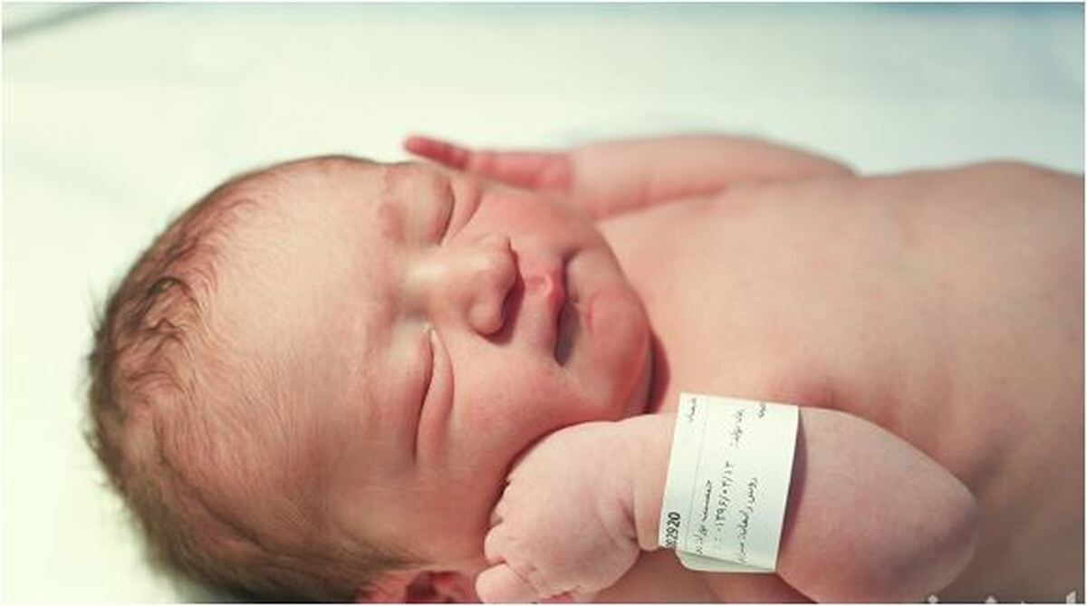 حرکت خبرساز و جالب مجری عربی روی پخش زنده با واکنش‌های مختلف رو به رو شد