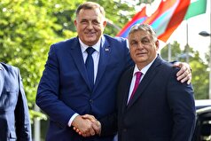 دودیک وارد مجارستان شد و با اوربان دیدار کرد