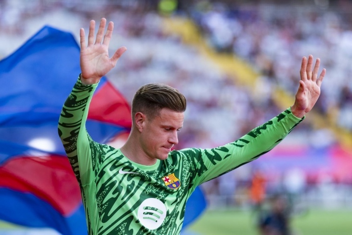 موقعیت تراشتگن می‌تواند مانع از جذب خوان گارسیا، دروازه‌بان بارسلونا، توسط این تیم شود