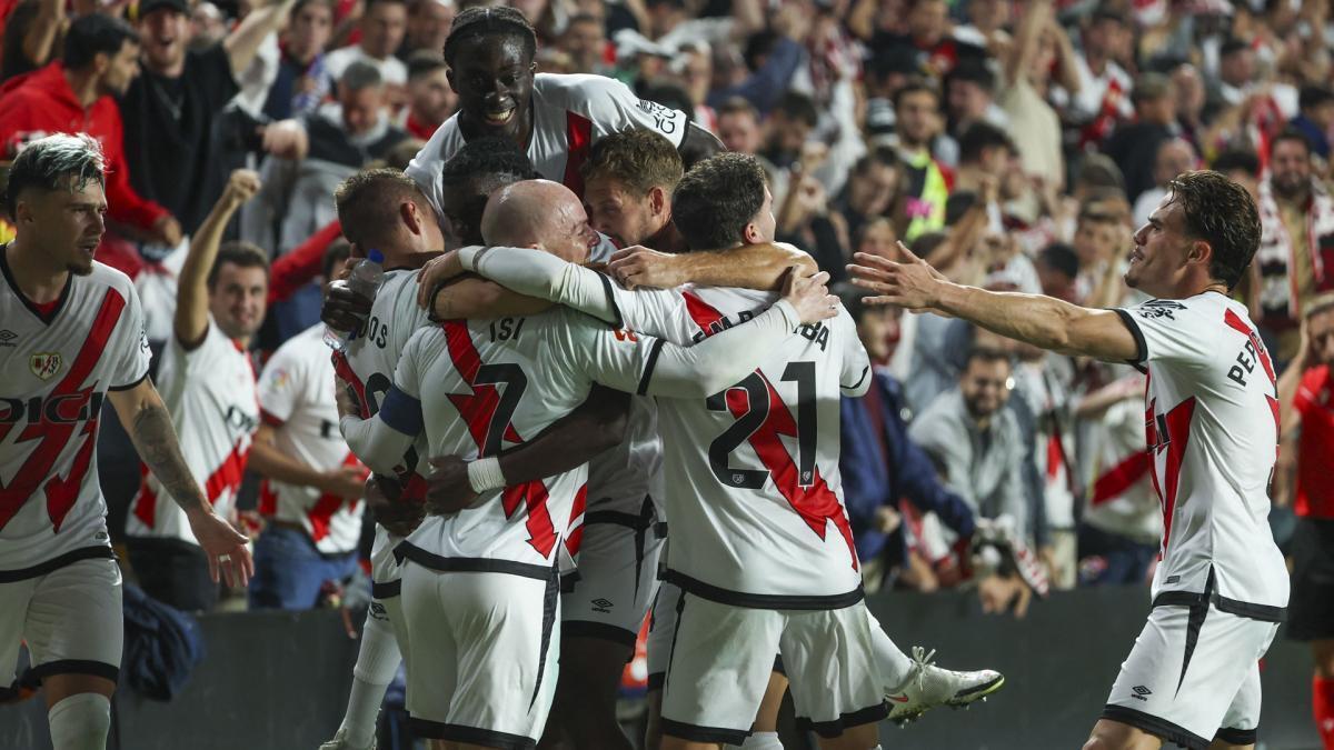 رایو وایکانو، آماده رویارویی با رئال بتیس