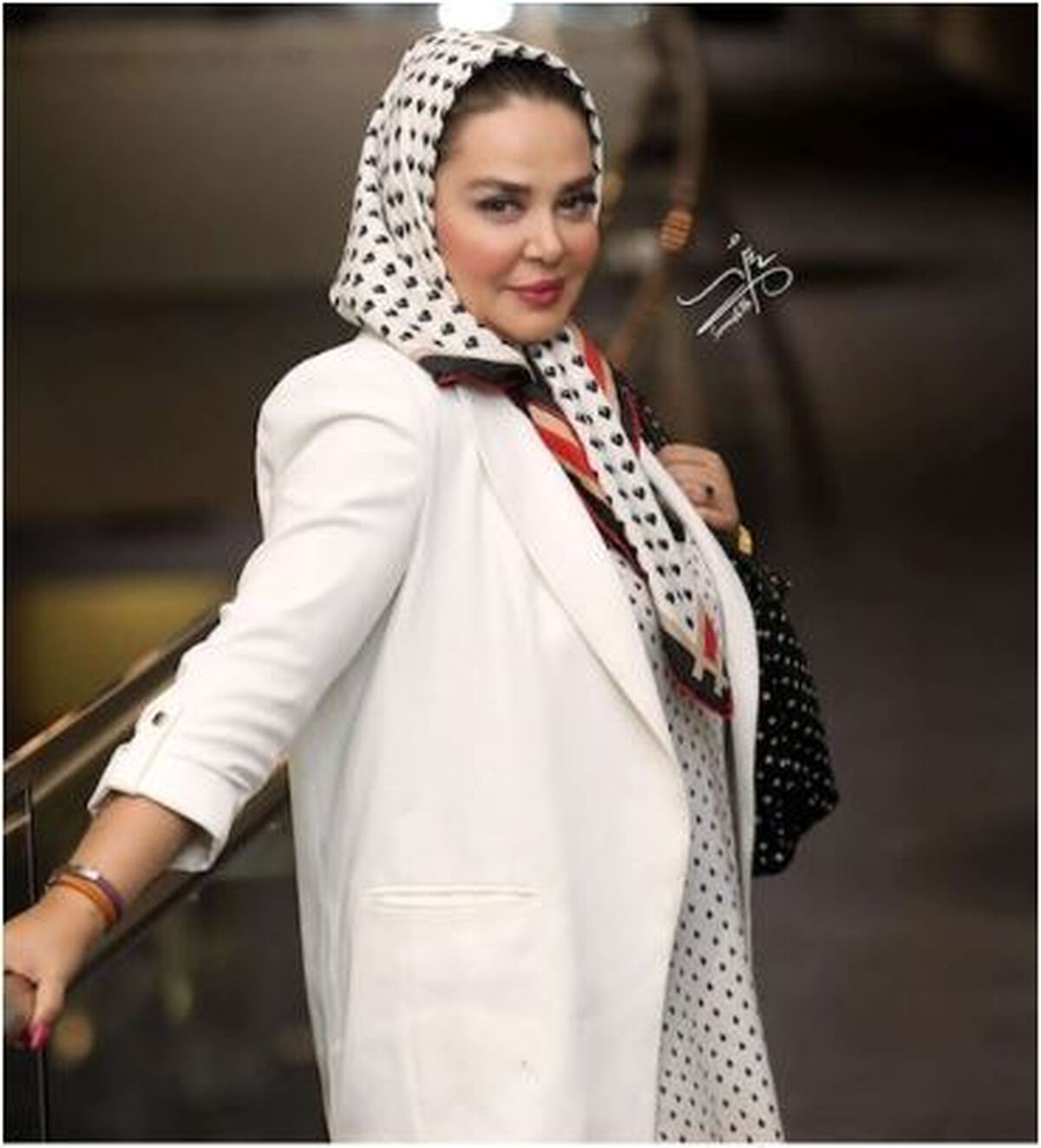 نگاهی به سلیقه و ریخت و پاش بهاره رهنما در انتخاب کارت عروسی اش! +عکس