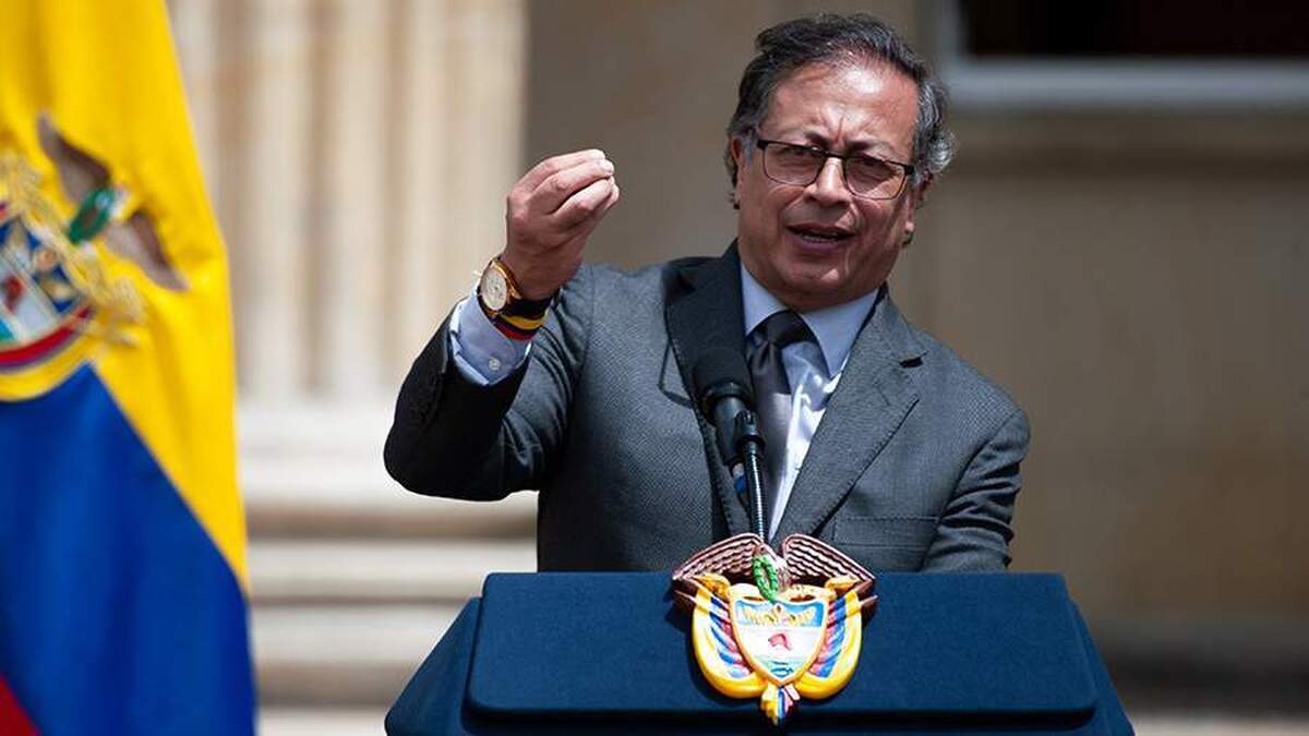 رئیس جمهور کلمبیا، پرو را به دزدیدن جزایر کلمبیا متهم کرد
