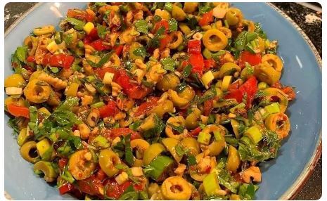 رسپی سالاد زیتون+سس مخصوص/مخصوص افرادی با ذائقه خاص! رسپی سالاد زیتون+سس مخصوص/مخصوص افرادی با ذائقه خاص!