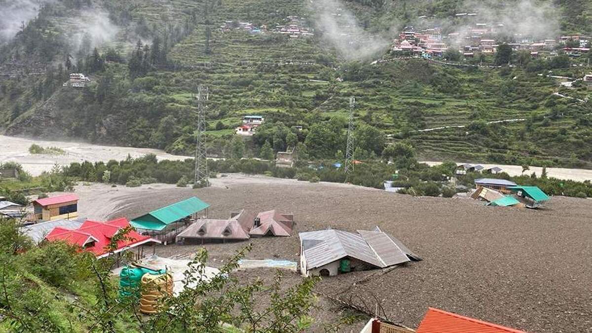 چهار نفر در پی رانش زمین در هند کشته و نزدیک به ۱۰۰ نفر ناپدید شدند