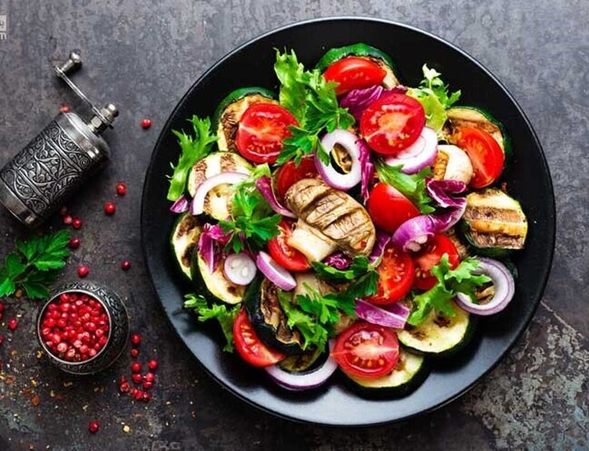 رسپی ۲ نوع سالاد مقوی با قارچ؛ مخصوص مهمانی‌ها