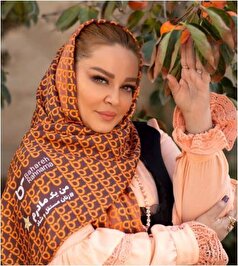 چهره ناراحت و متفکرانه بهاره رهنما در پشت صحنه نمایش جدیدش