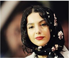 نگاهی به استایل رنگارنگ و دلنشبن جوانه دلشاد در یک جشنواره هنری+عکس