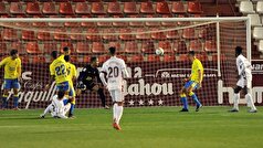 آلباسته بهترین گلزن سوپرلیگ یونان را به خدمت گرفت