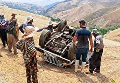 خودرو تیم دامپزشکی مهاباد دچار حادثه شد