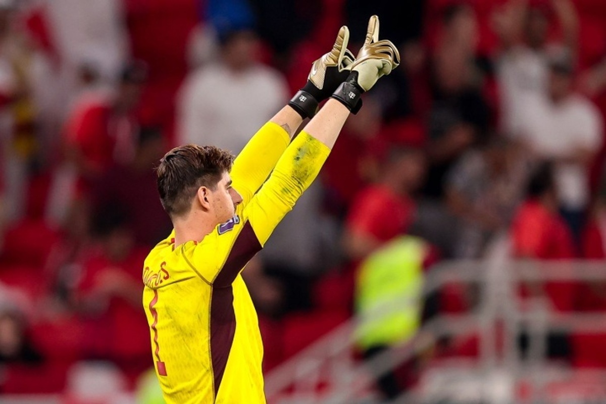 ویاچسلاو چانوف، تیبو کورتوا را نفر اول فهرست نامزد‌های جایزه لو یاشین می‌داند