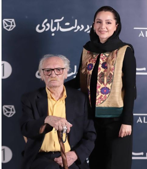 نازنین بیاتی با یک عکس یادگاری تولد محمود دولت آبادی را تبریک گفت!