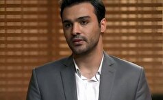 چشمک زدن جنجالی سامان صفاری در حین عکس برداری!