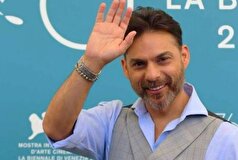 جشن گرفتن متفاوت پدر و پسری پیمان معادی در کنار ساحل