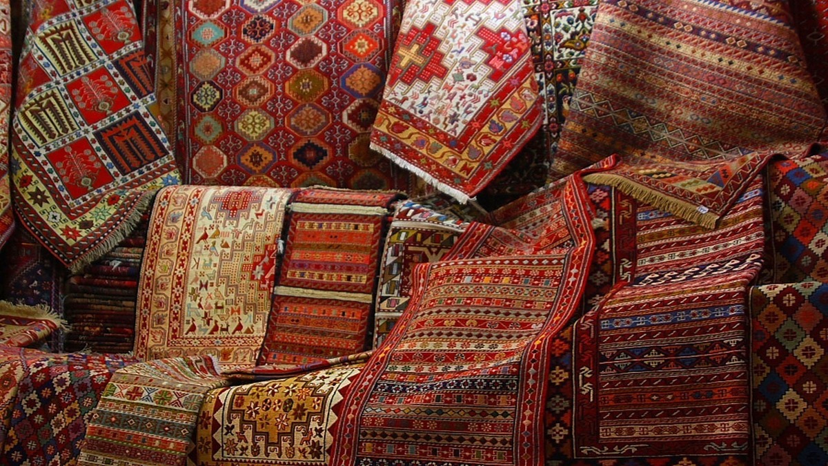 کارگاه‌های صنایع‌دستی، گامی مؤثر در جهت ترویج هنر‌های اصیل ایرانی و ایجاد اشتغال