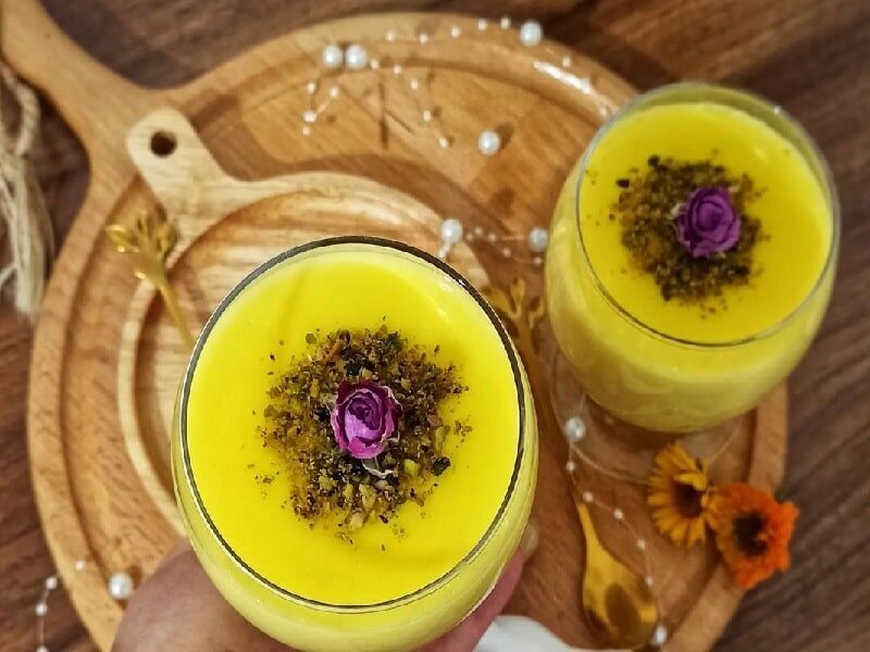 فرنی بستنی؛ دسر سنتی خوشمزه مخصوص روز‌های گرم