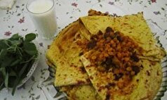 با ترکیب روغن اصل حیوانی و گوشت با چربی این نون محلی زرد و بی نظیر را طبخ کنید