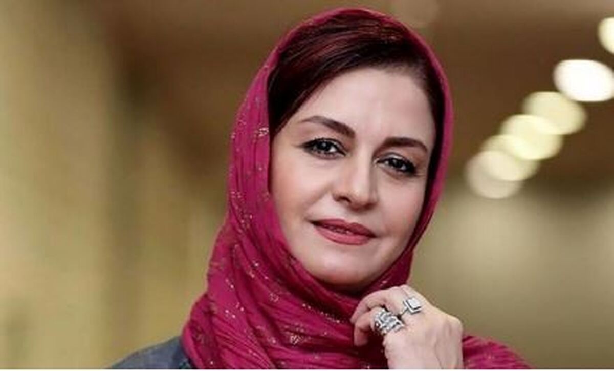 «مریلا زارعی» در ۲۲ سالگی با چادر مشکی و حجاب کامل! +عکس