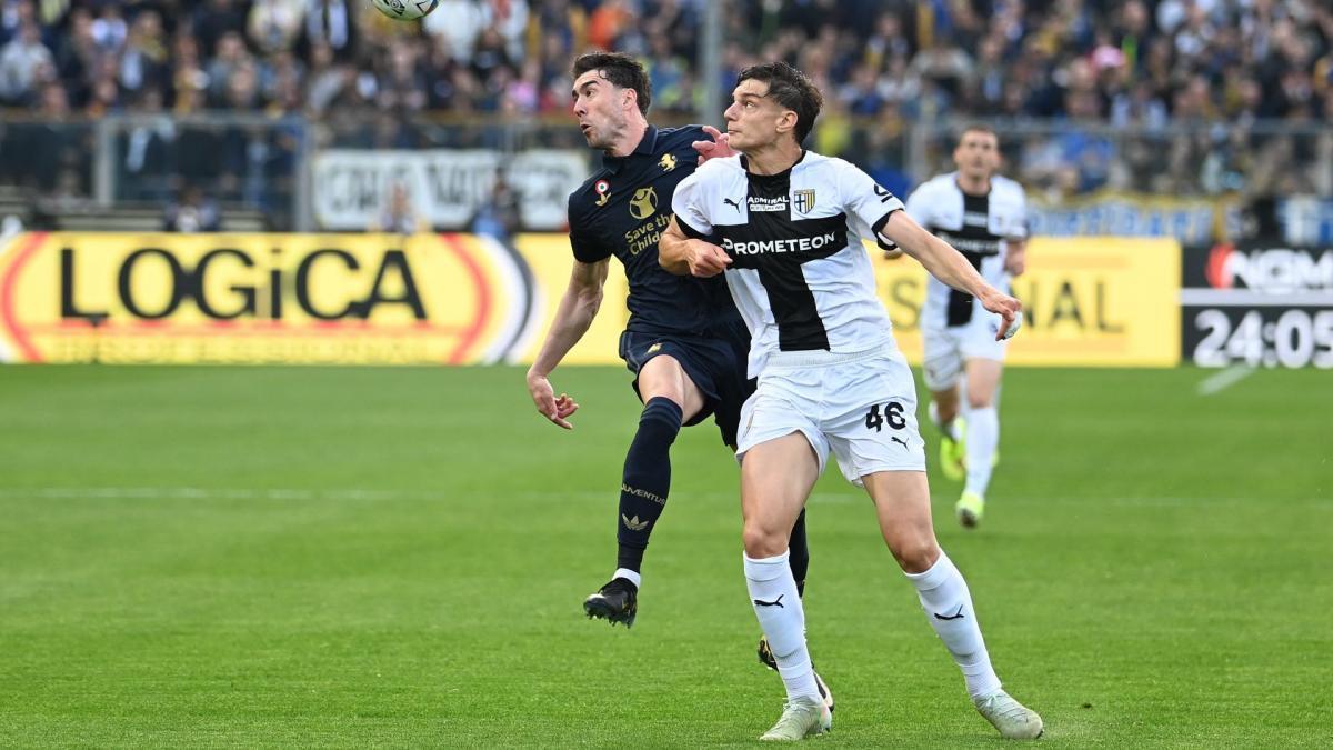 دو مدافع میانی که آث میلان زیر نظر دارد