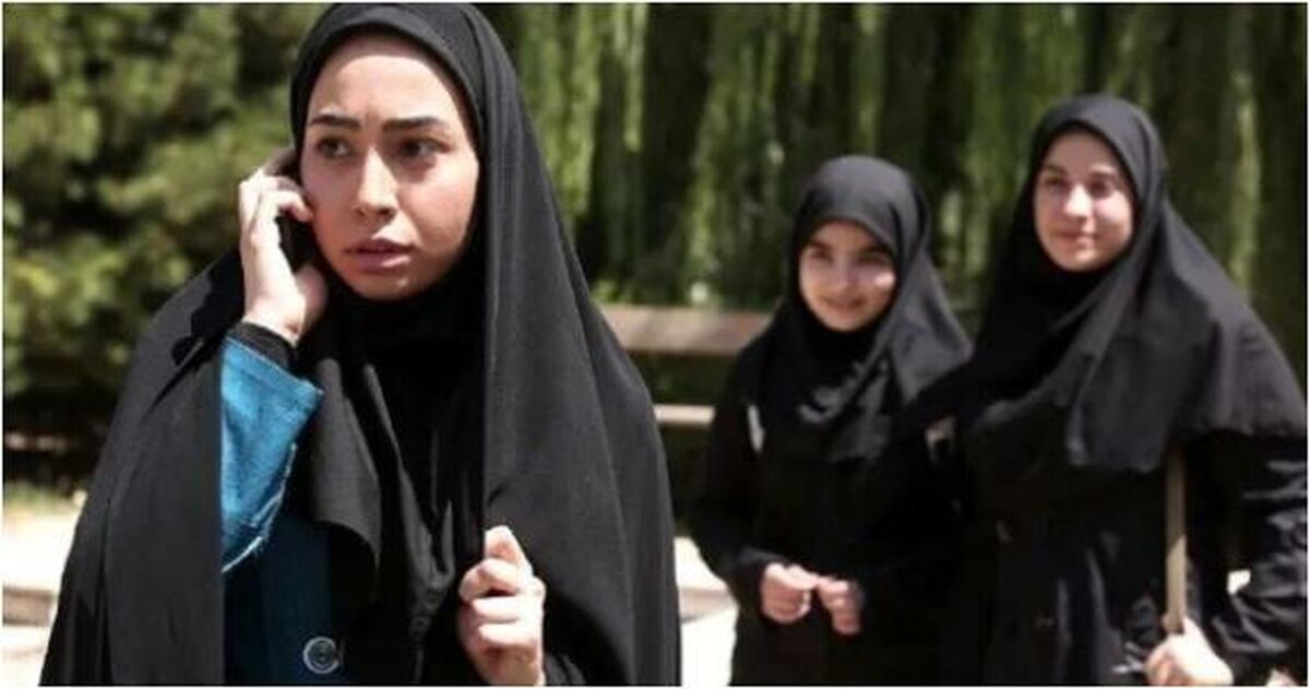 پرتره‌های دیدنی از بازیگر جوان سریال «کیمیا» وسط باغی پر از گل