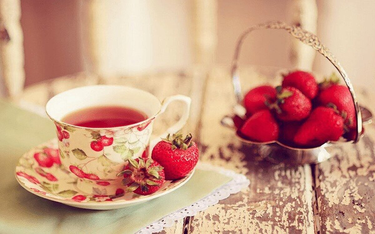 دمنوش توت فرنگی؛ یک نوشیدنی ادایی با خواص باور نکردنی!