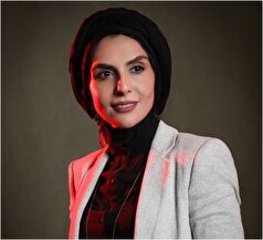 سلفی آیینه‌ای بازیگر سریال پایتخت با استایلی راحتی و گل گلی جلب توجه کرد+عکس