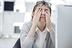 ساعت‌ها نشستن پشت میز کار برابر با سیگار کشیدن است!