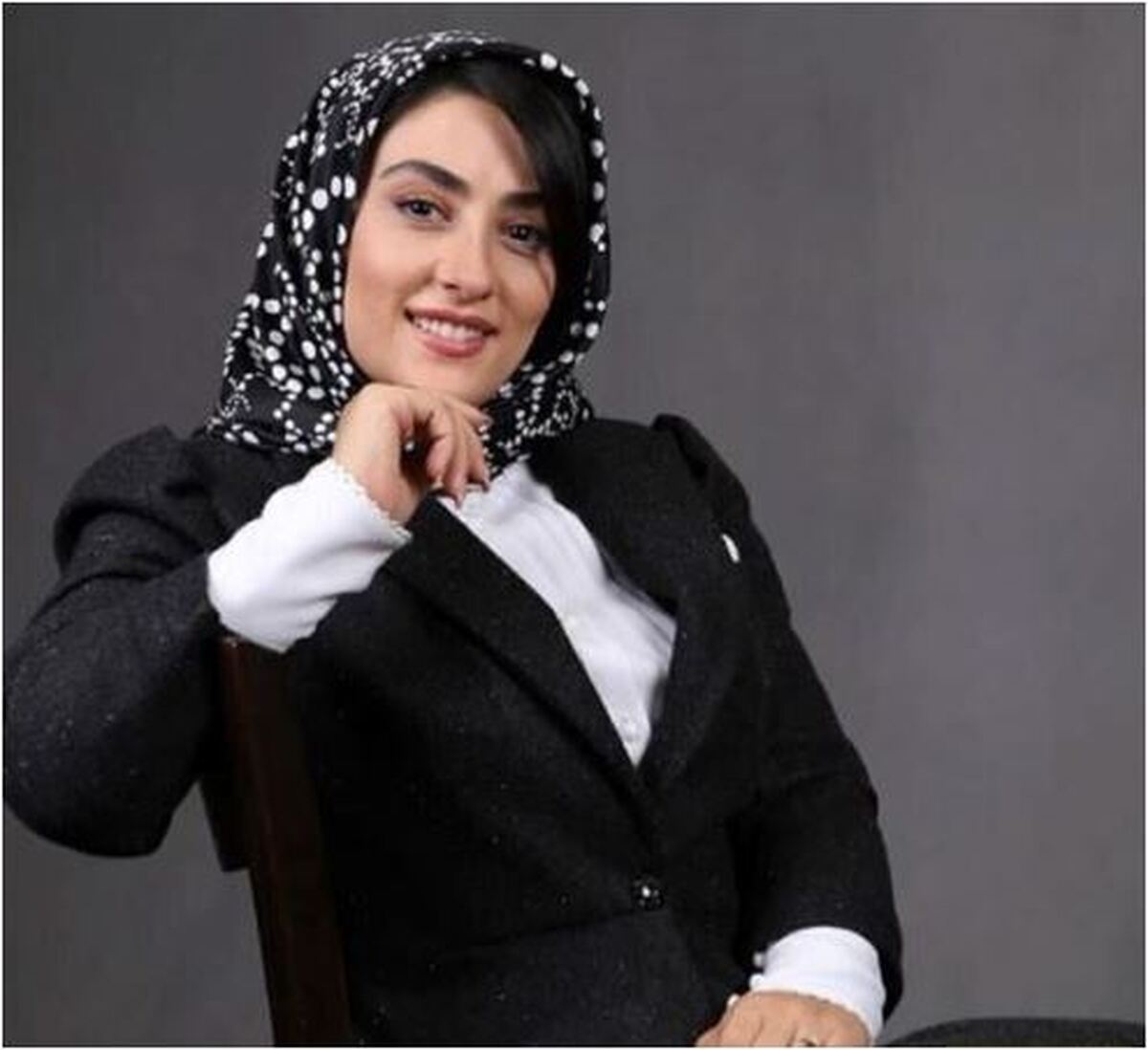 الهام طهموری با انتشار این تصویر از شغل جدیدش پرده برداشت