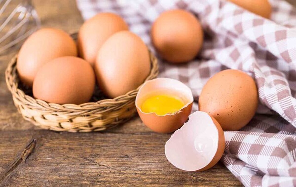 پوسته تخم مرغ را برای دریافت کلسیم مصرف کنید!