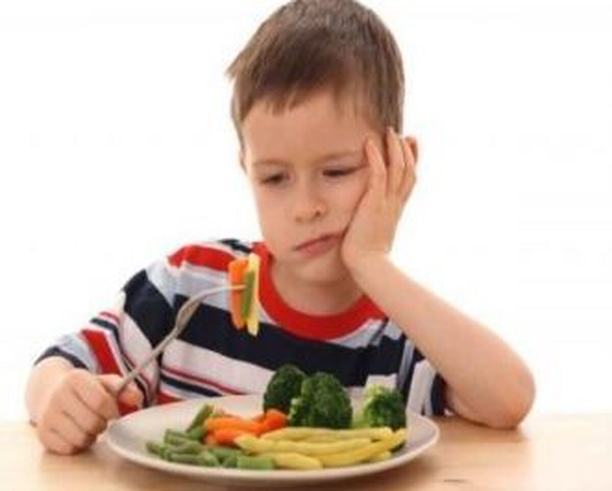 چرا بعضی کودکان در خوردن غذا وسواس دارند؟