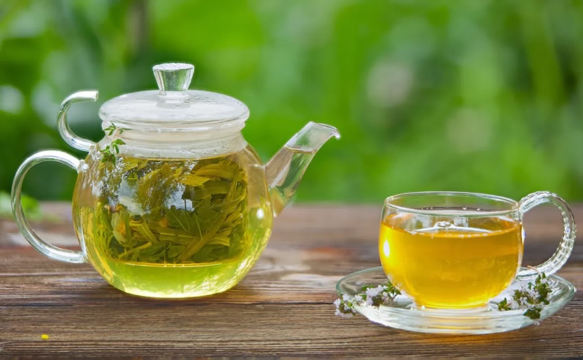 چای سبز برای چربی سوزی مفید و برای کمبود آهن مضر است