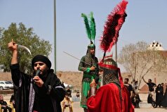 تعزیه‌خوانی روز اربعین در حرم بی‌بی حیات (س) شهرستان کرمان