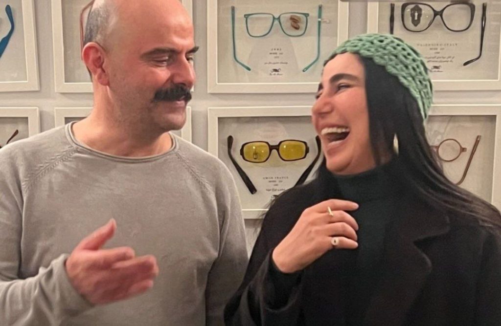 تصویر خندان علی مصفا و شیدا یوسفی در کنار هم
