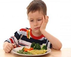 چرا بعضی کودکان در خوردن غذا وسواس دارند؟