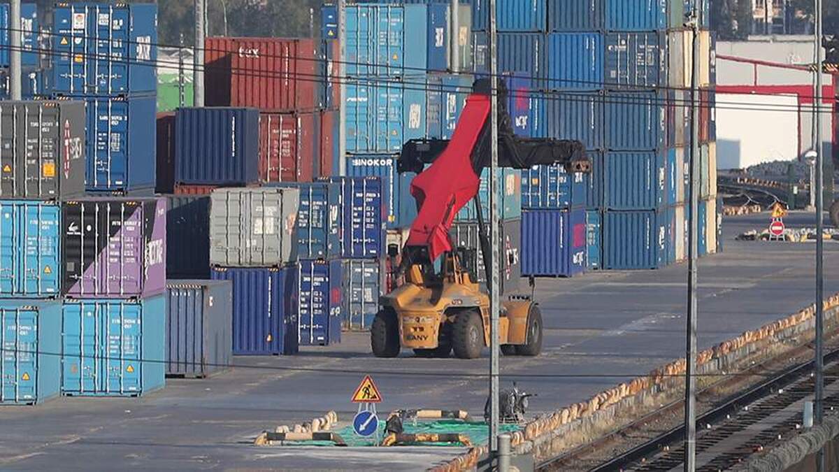 میشوستین از افزایش ۶.۸ درصدی حجم تجارت متقابل بین کشور‌های عضو اتحادیه اقتصادی اوراسیا در سال ۲۰۲۴ خبر داد.