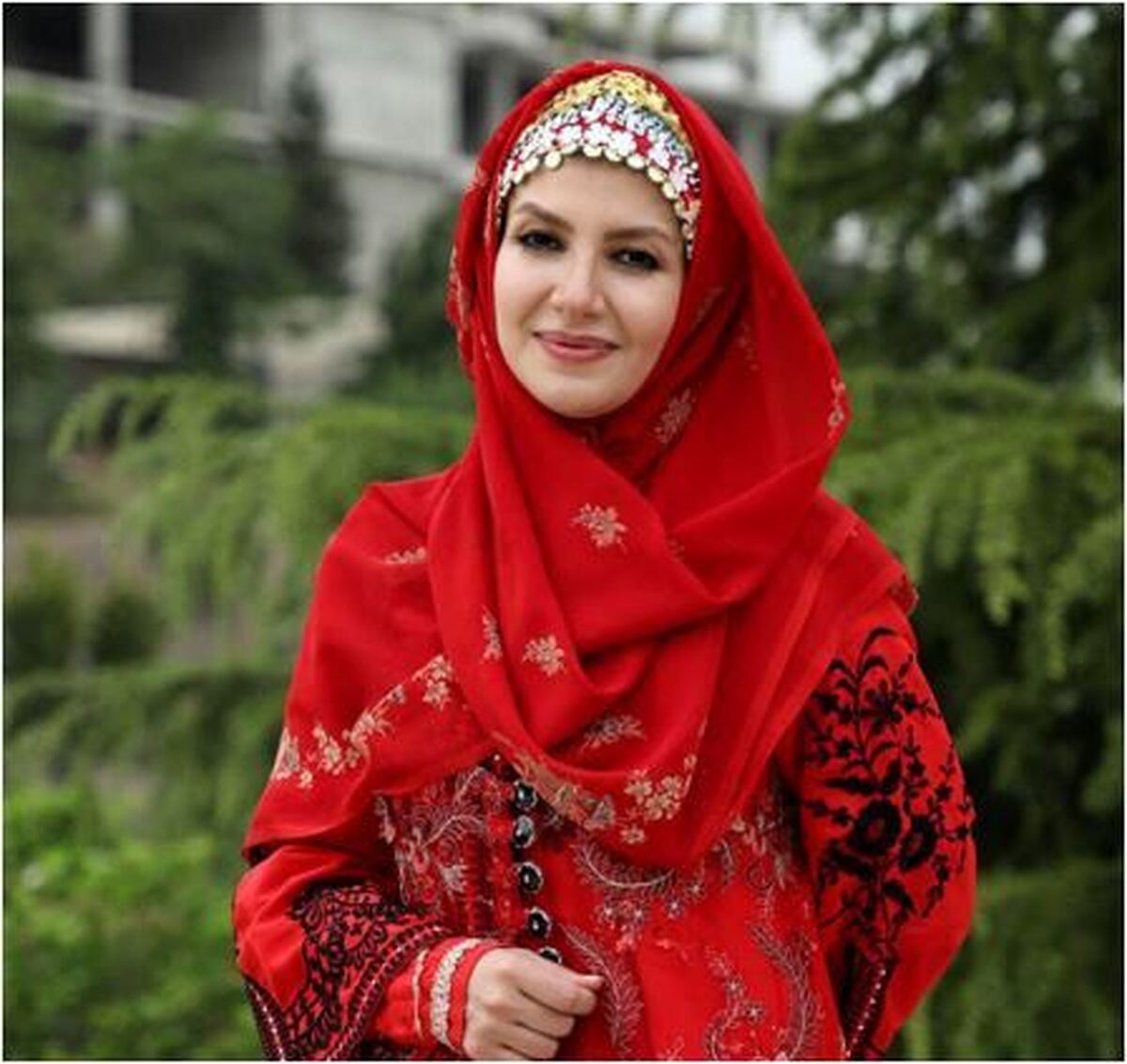 خاطره بازی خاله شادونه به یاد لحظات خوش دو نفره با دختر عزیزش در یک روز برفی+عکس