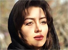 ذوق و خوشحالی از ته دل هدیه بازوند بعد از دیدن کیک تولد ساده اش/مبارکا باشه!