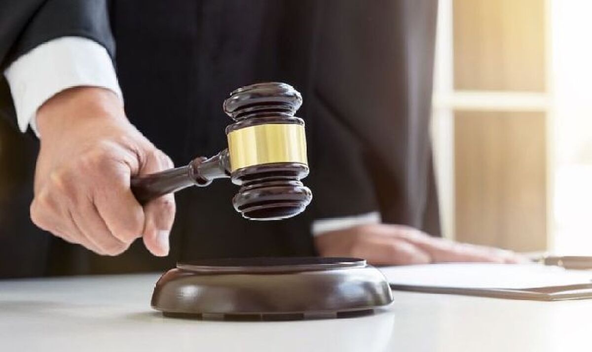 یک حسابدار ۱۲۰ میلیون روبل از کلیسا دزدید و آن را صرف سیگار‌های گران‌قیمت و بازسازی خانه کرد