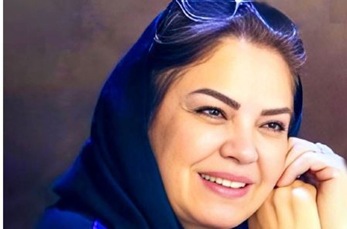 خواننده زن قبل از انقلابی با کلاه و دستکش در جوانی! +عکس
