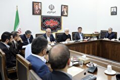 عارف: برابر استفاده از فناوری مقاومت کنیم، خود را بر ما تحمیل می‌کند