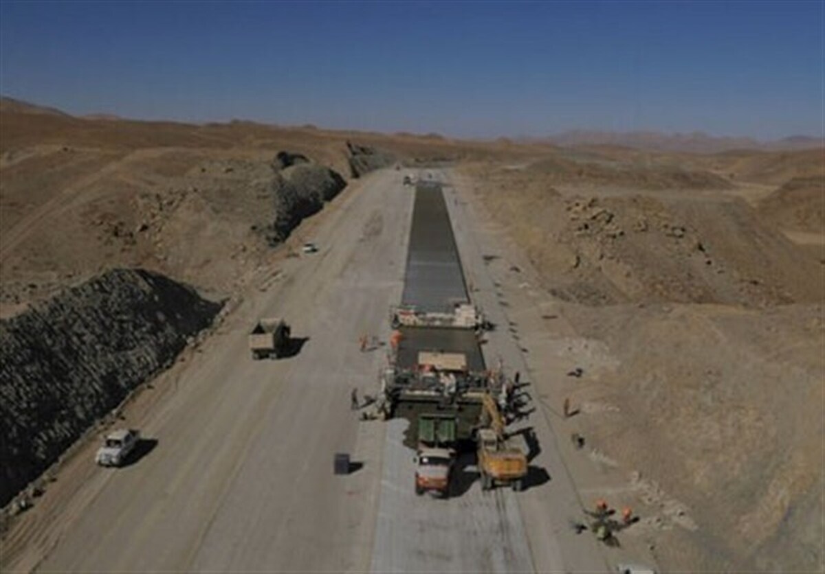 پیشرفت ۳۵ درصدی ساخت بزرگراه در محور خاش ـ سراوان