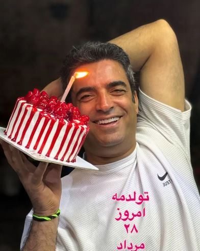 چهره خوشحال و بشاش منوچهر هادی در روز تولدش! +عکس