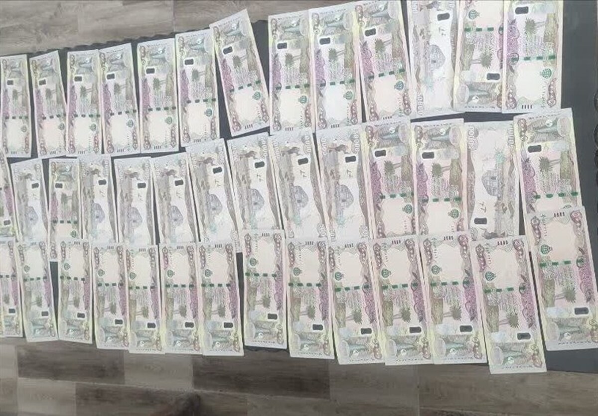 کشف ۴۸۰۰۰۰۰ دینار عراقی تقلبی در باروق