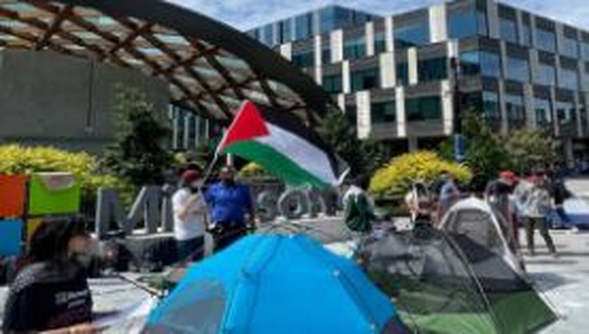 میدان فلسطین در دل مقر مایکروسافت