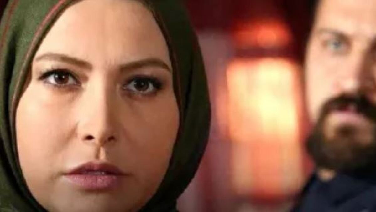 عکس کافه‌ای فریبا نادری با یک شکل و شمایل خاص/خانم بازیگر تو خوش تیپی حرف اول رو میزنه!