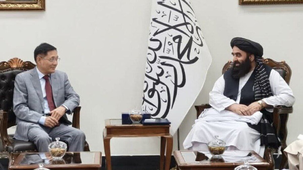 دیدار نماینده چین با سرپرست خارجه طالبان؛ تأکید بر همکاری برای بازسازی افغانستان