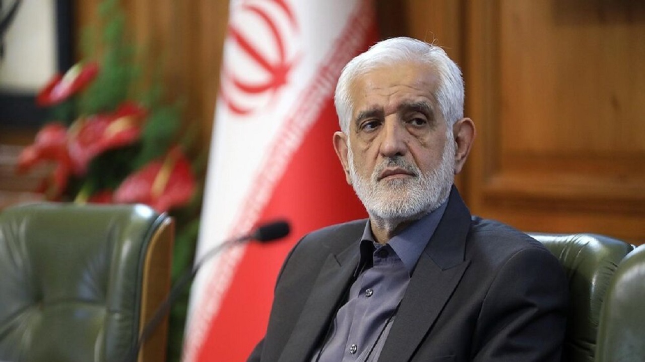 شهرداری تمام چاه‌هایش که آب شرب داشته را در اختیار وزارت نیرو قرار داده است/ چرا با مواضع غلط اختلاف‌افکنی می‌کنید؟